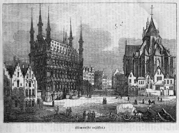 Schwarze und weiße Zeichnung einer belebten Stadtstraße mit einer Kirche im Hintergrund, mit Gebäuden, Menschen, Karren und Text.