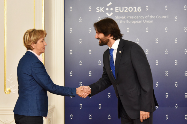 BVMW-Präsident Ahlhaus: Kleine und mittlere Unternehmen fühlen sich bei Wirtschaftsrunde im Kanzleramt übergangen